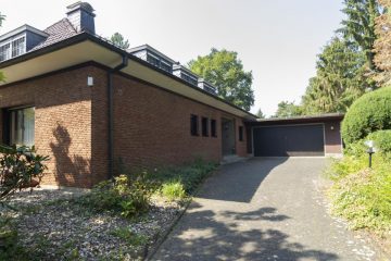 Freistehendes Einfamilienhaus mit großem Grundstück 50996 Köln, Einfamilienhaus