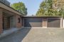 Freistehendes Einfamilienhaus mit großem Grundstück - Garage